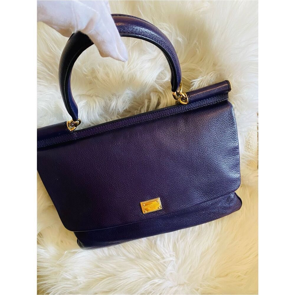 Dolce & Gabbana Sicily 62 large top handle bag in purple pebbled leather. Auth.